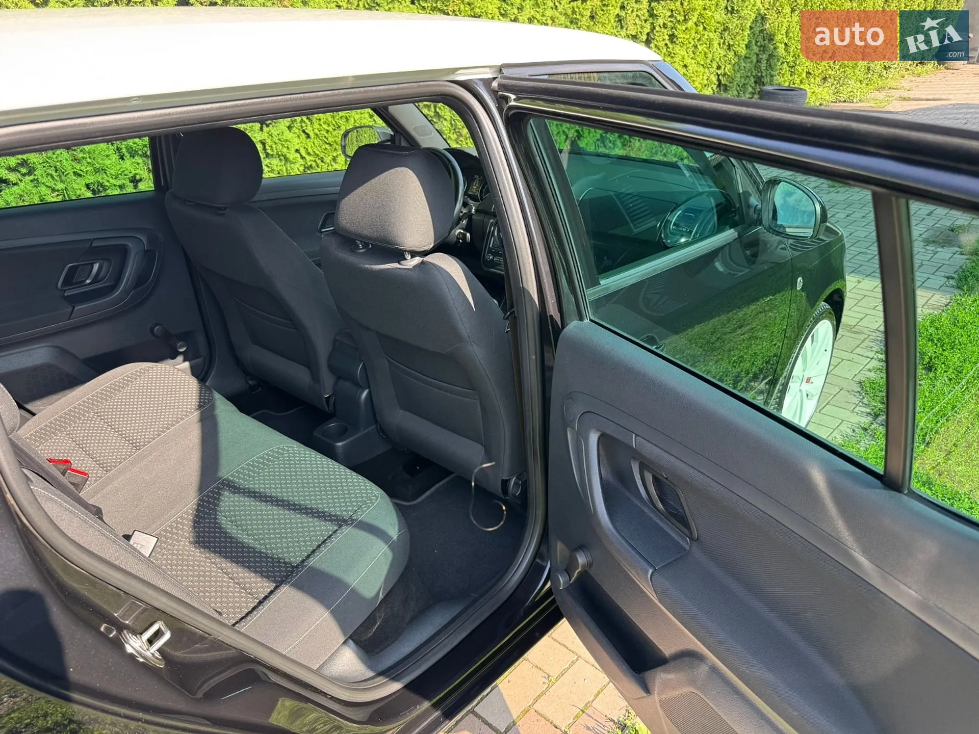 2010 Skoda Fabia - мініатюра 36