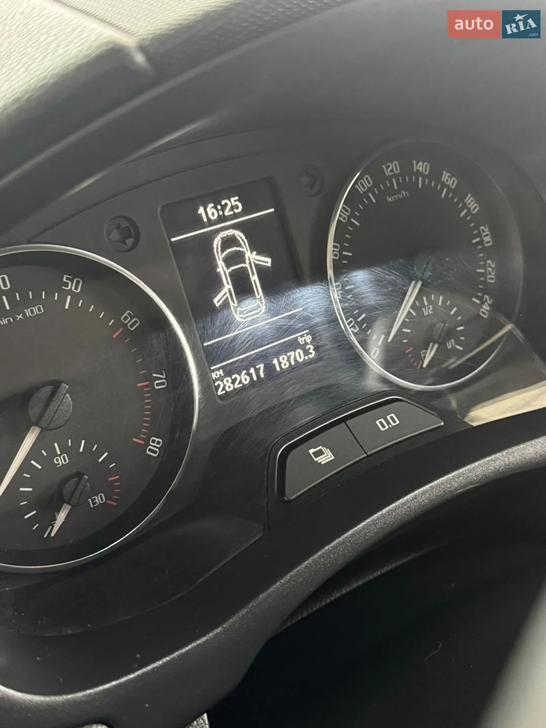2011 Skoda Fabia - мініатюра 29