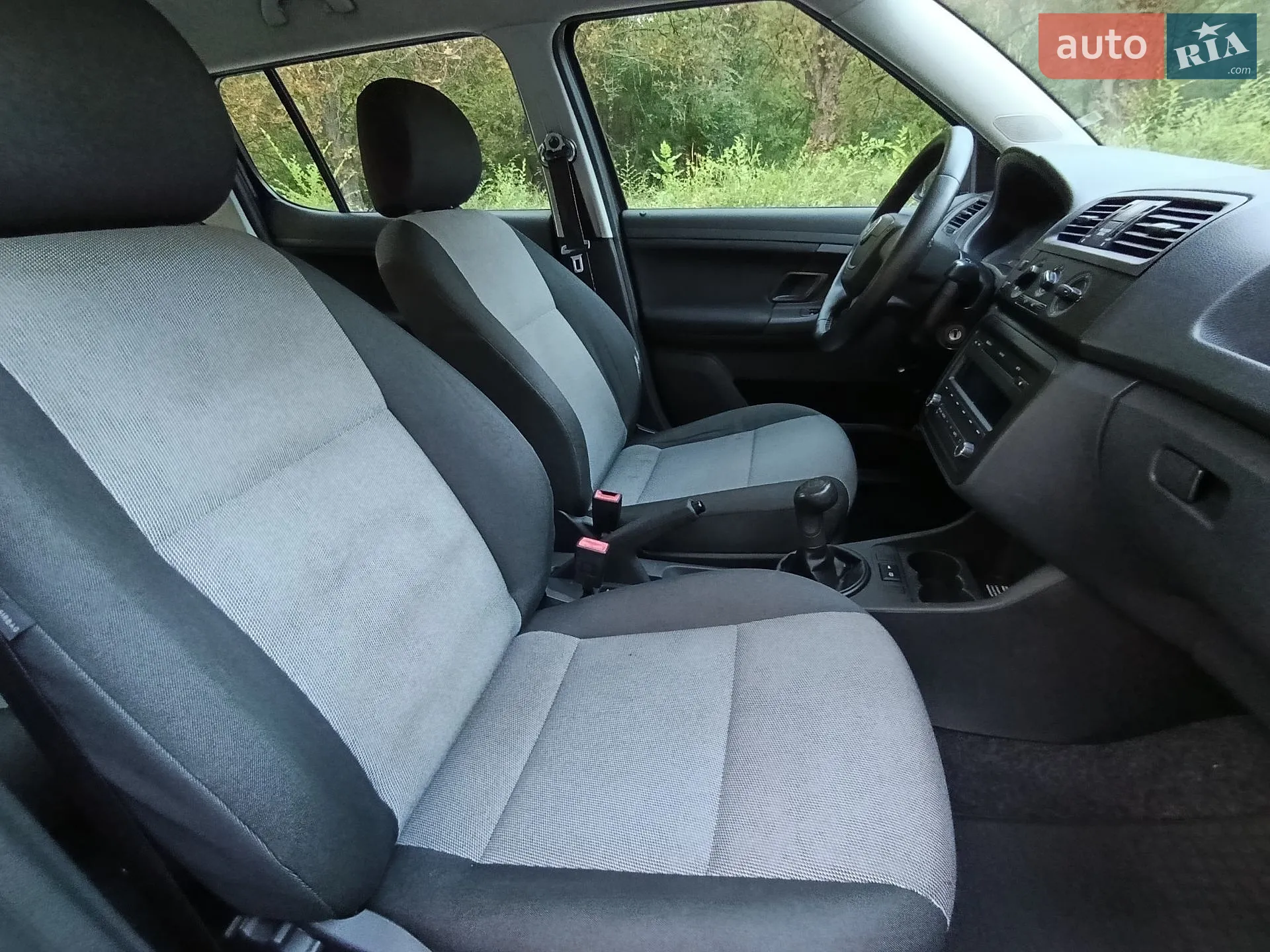 2010 Skoda Fabia - мініатюра 8