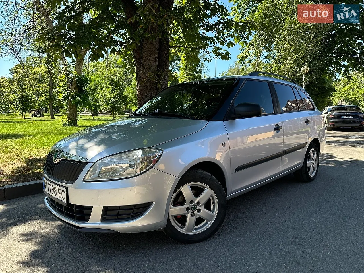 2011 Skoda Fabia - мініатюра 16