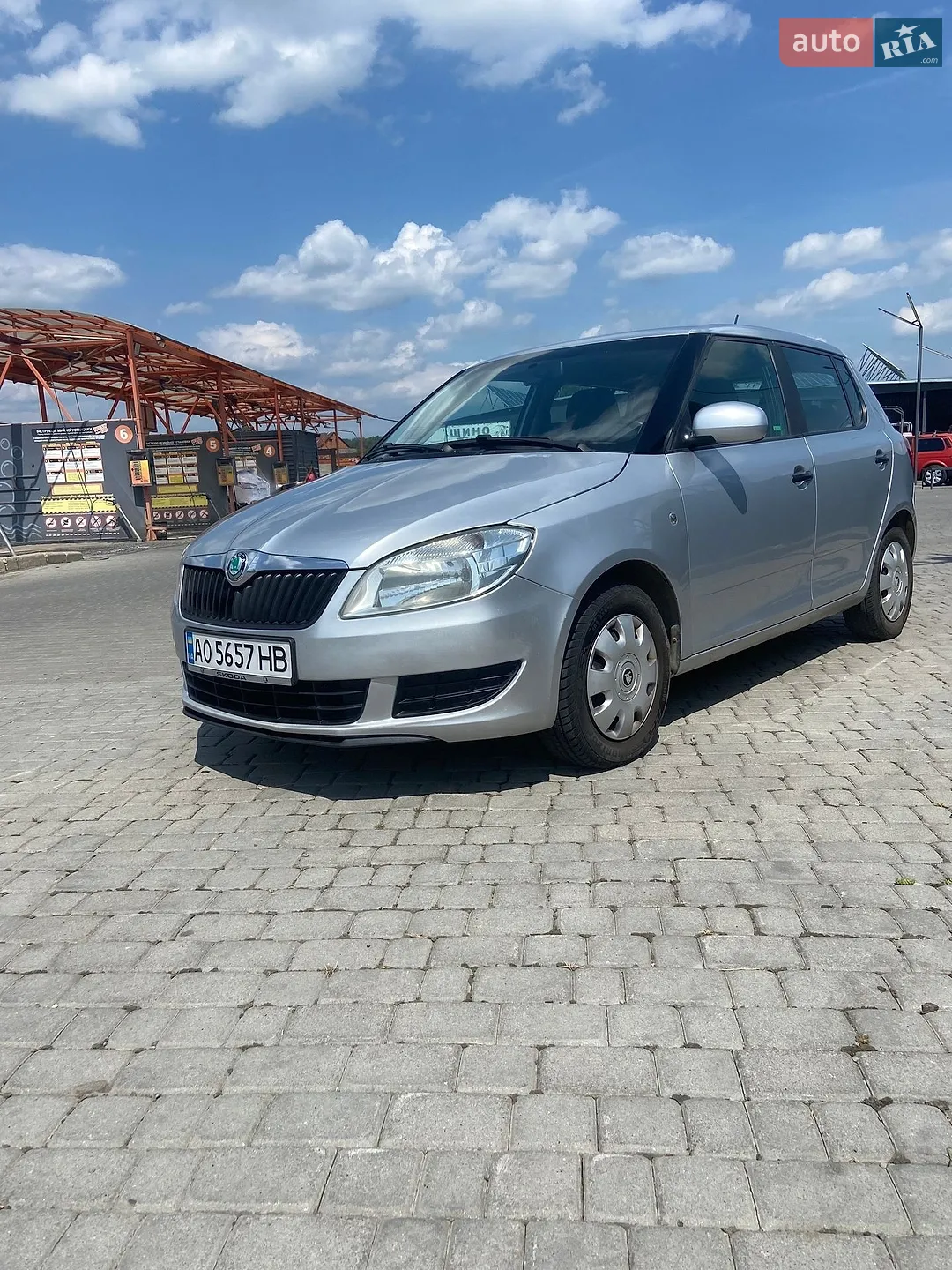 2012 Skoda Fabia - мініатюра 2
