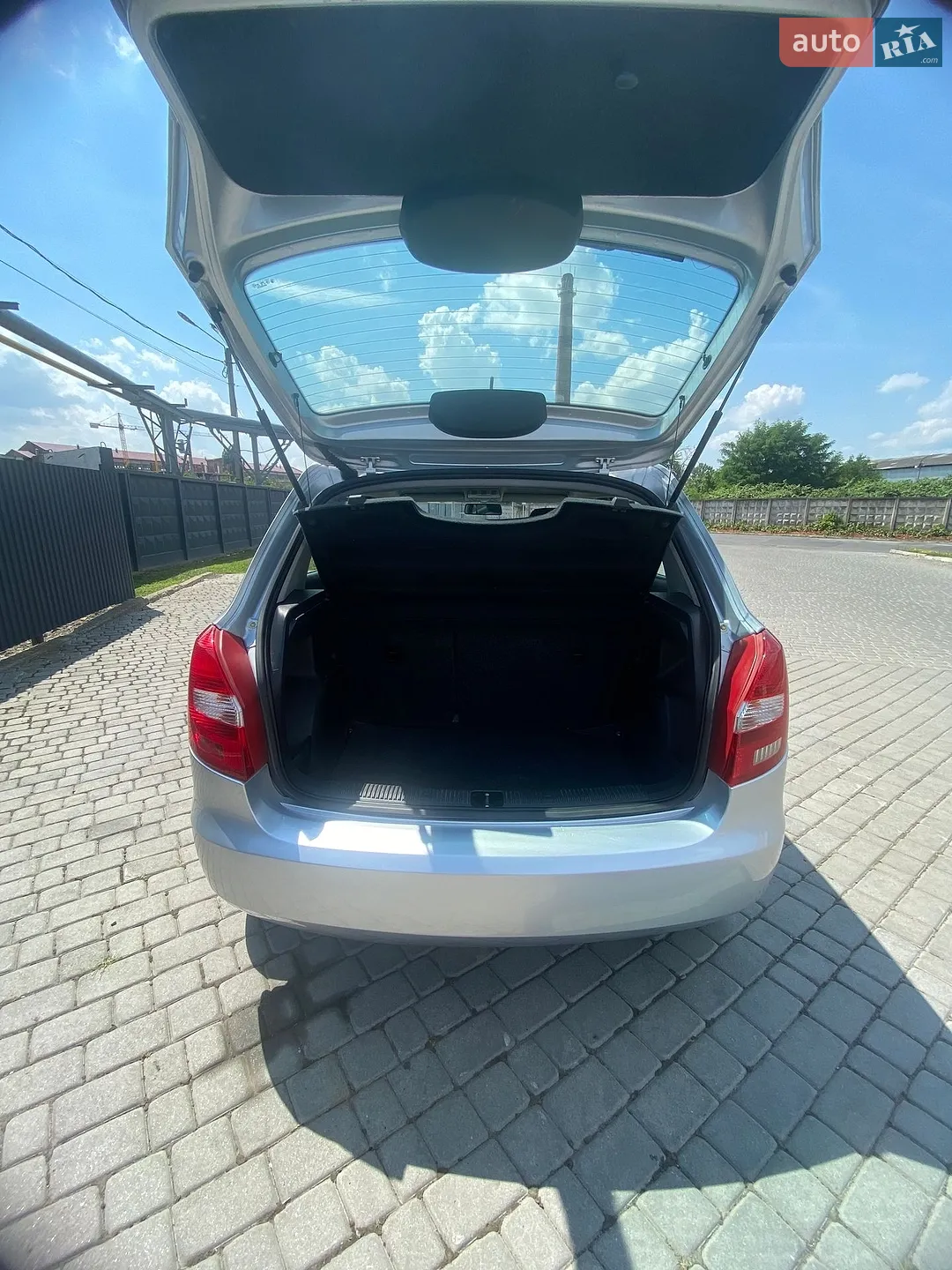 2012 Skoda Fabia - мініатюра 10