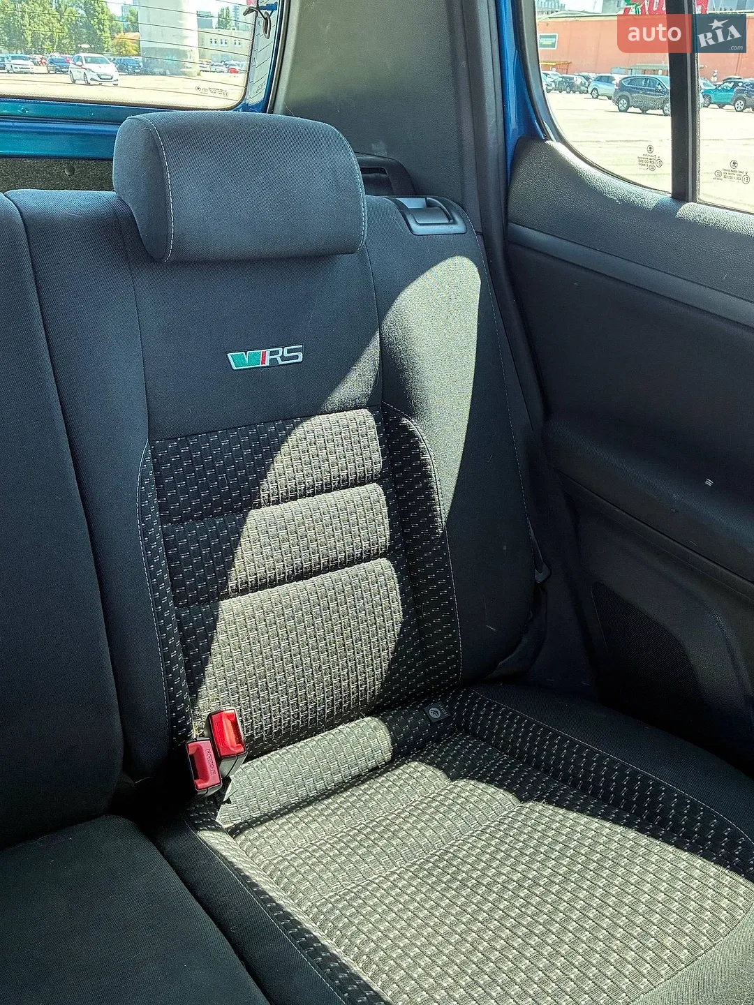 2011 Skoda Fabia - мініатюра 22