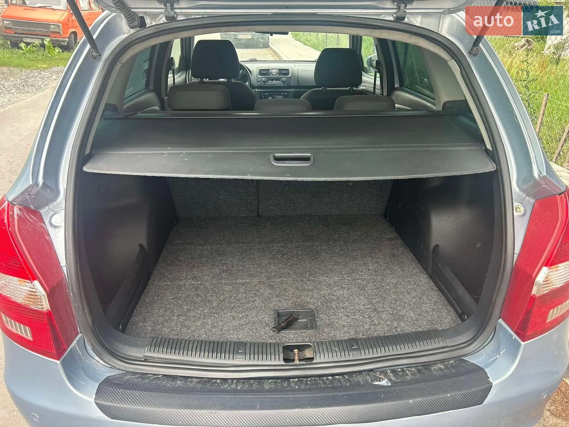 2010 Skoda Fabia - мініатюра 10