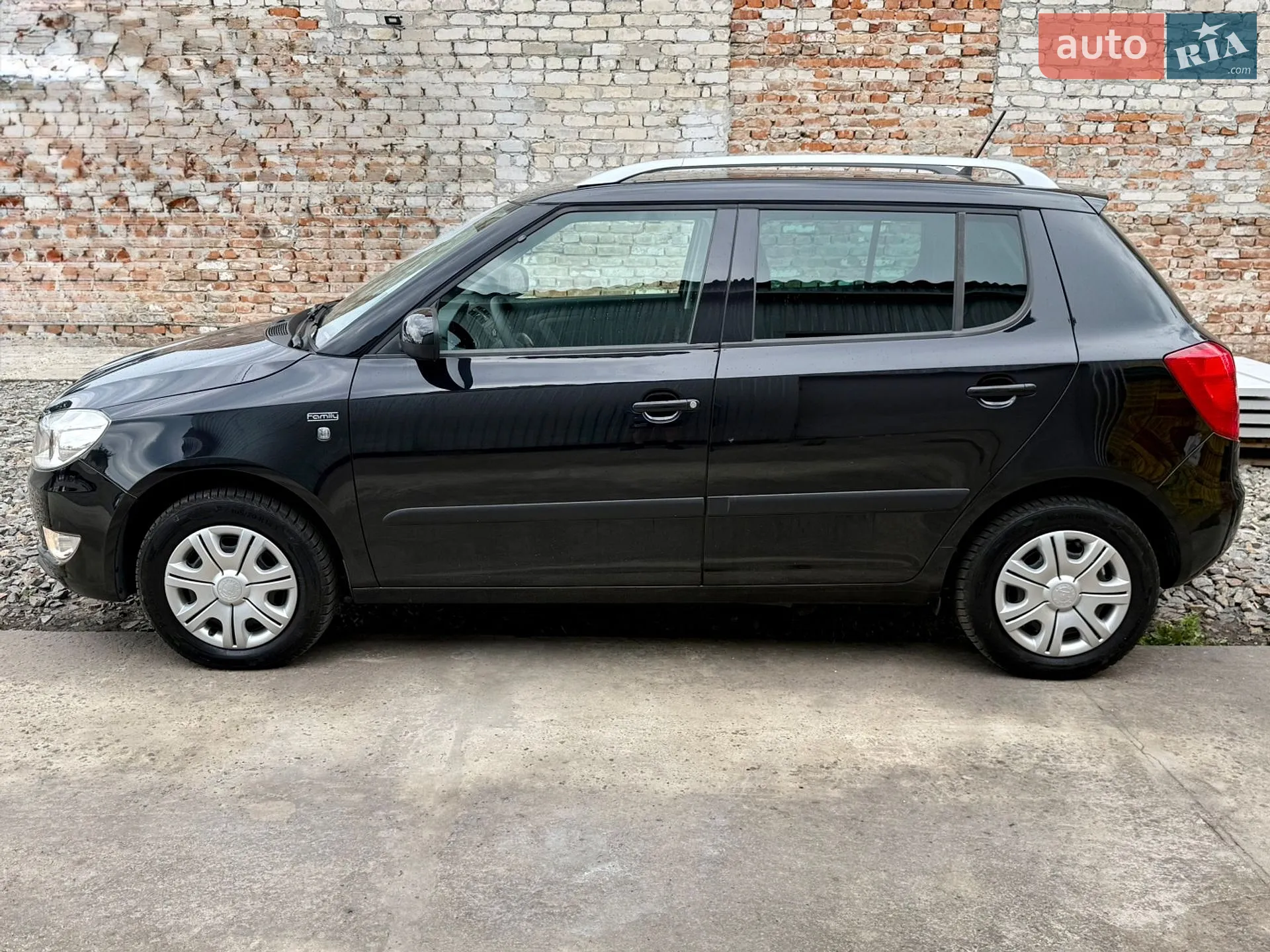 2012 Skoda Fabia - мініатюра 3