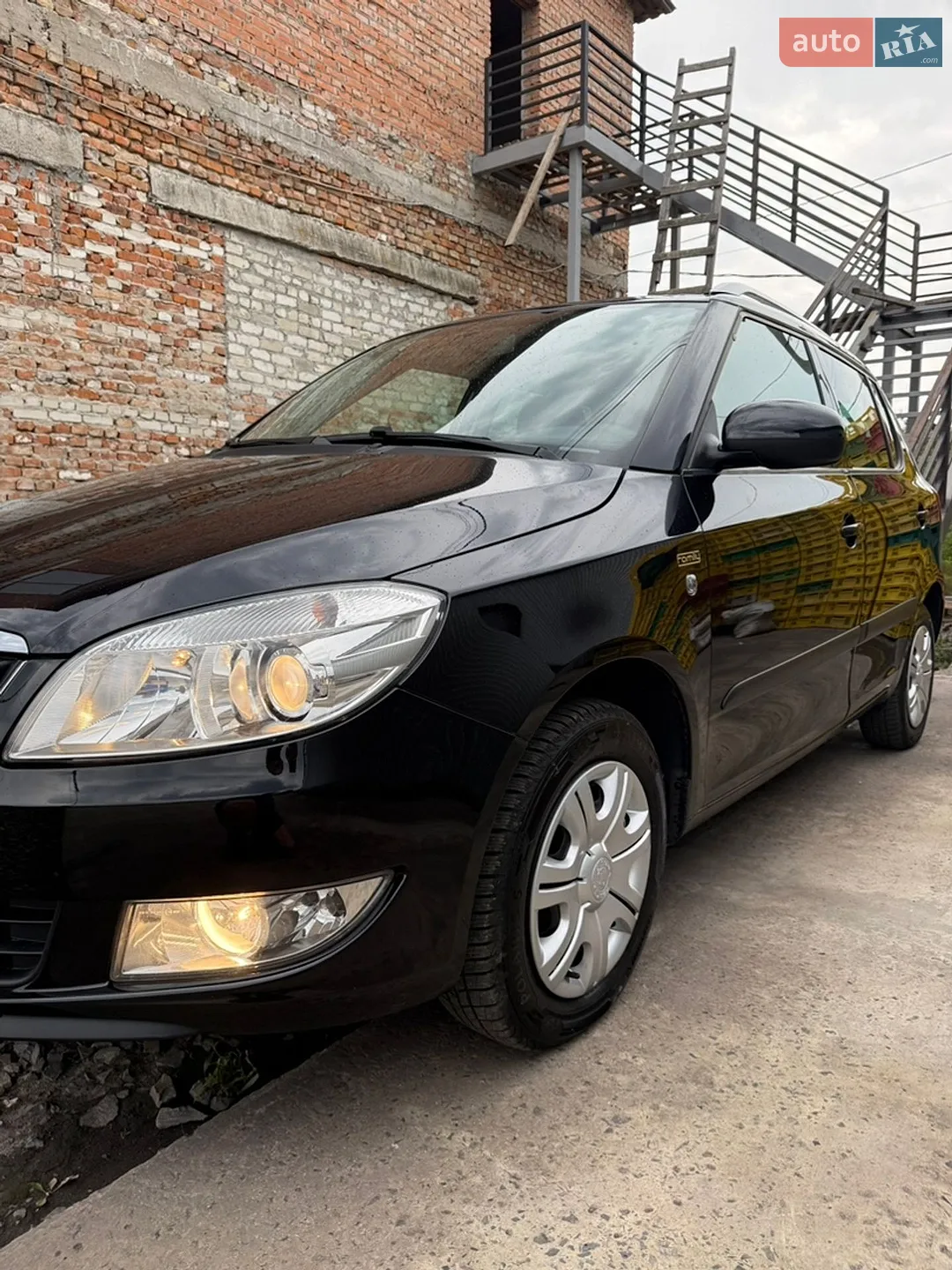 2012 Skoda Fabia - мініатюра 9