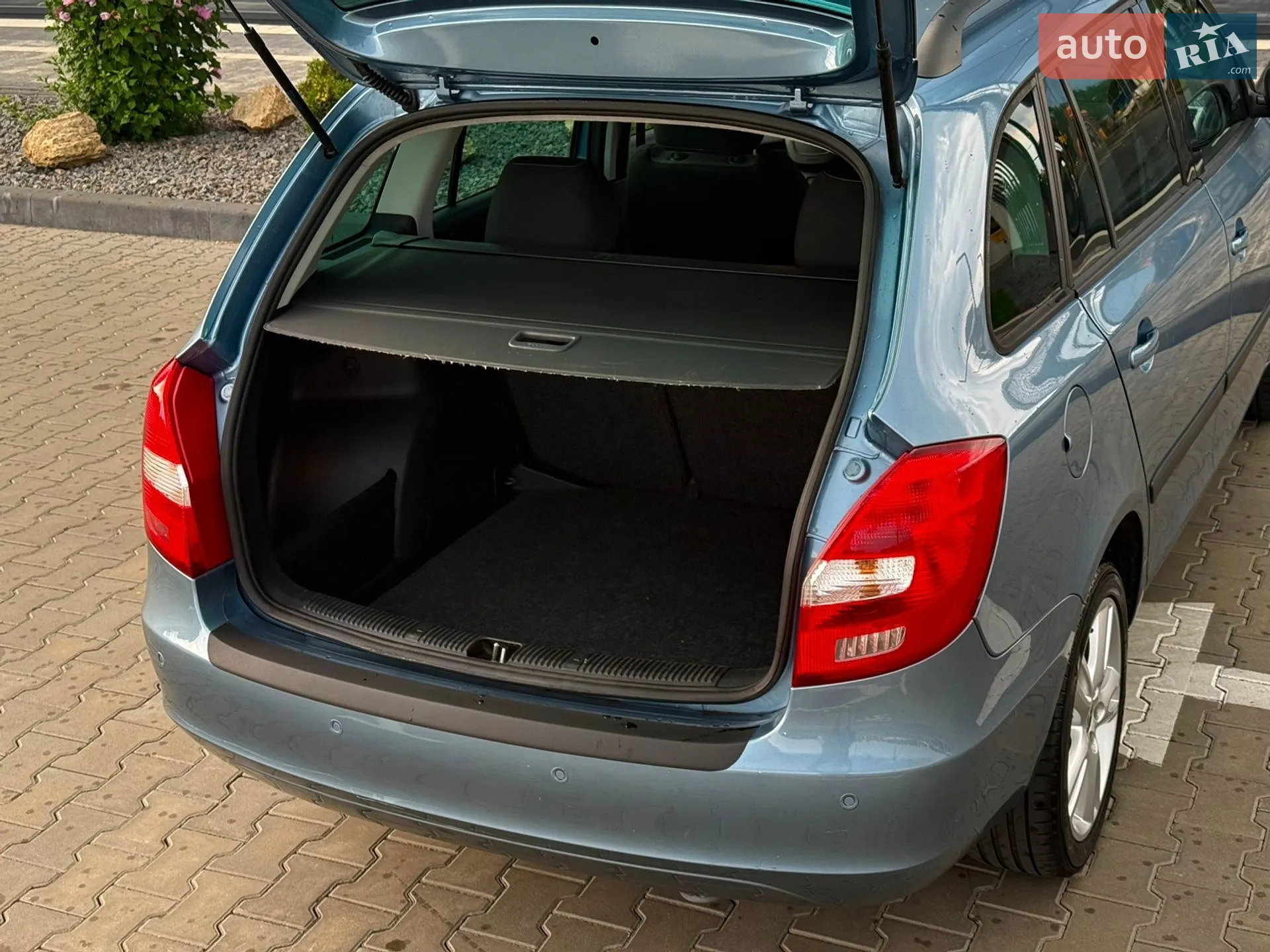 2010 Skoda Fabia - мініатюра 11