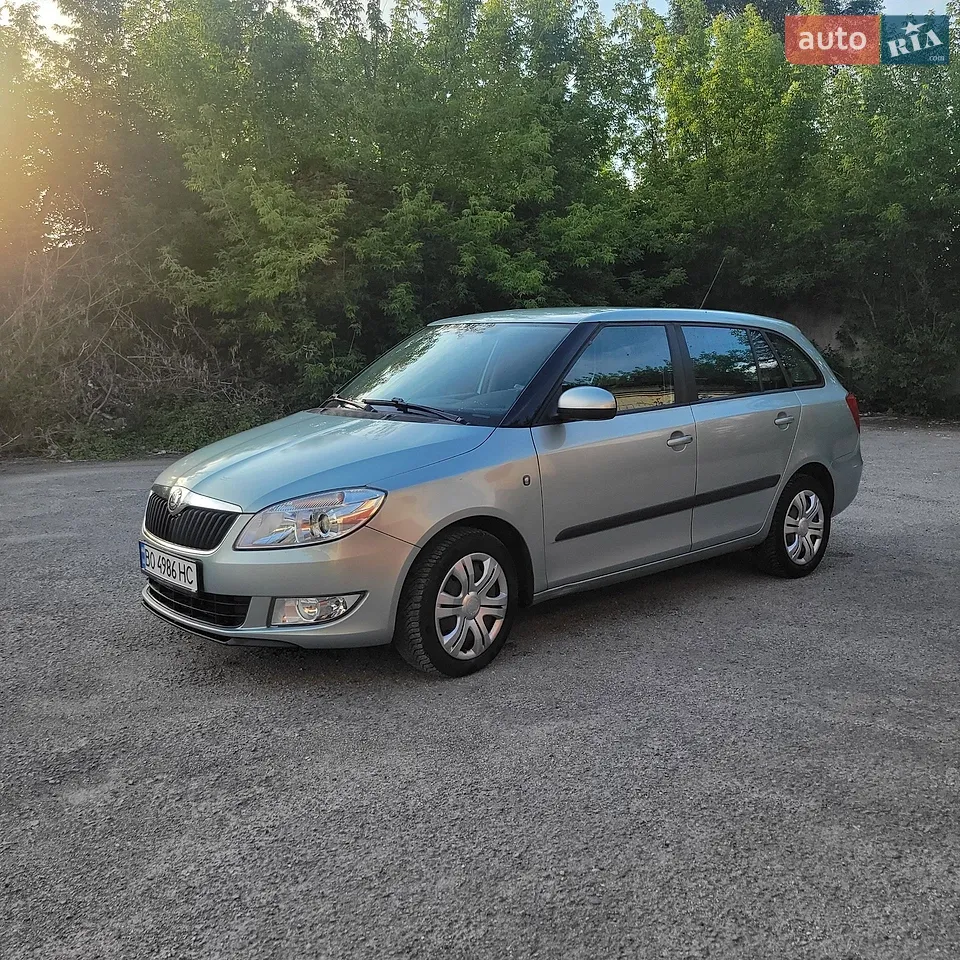 2010 Skoda Fabia - мініатюра 11