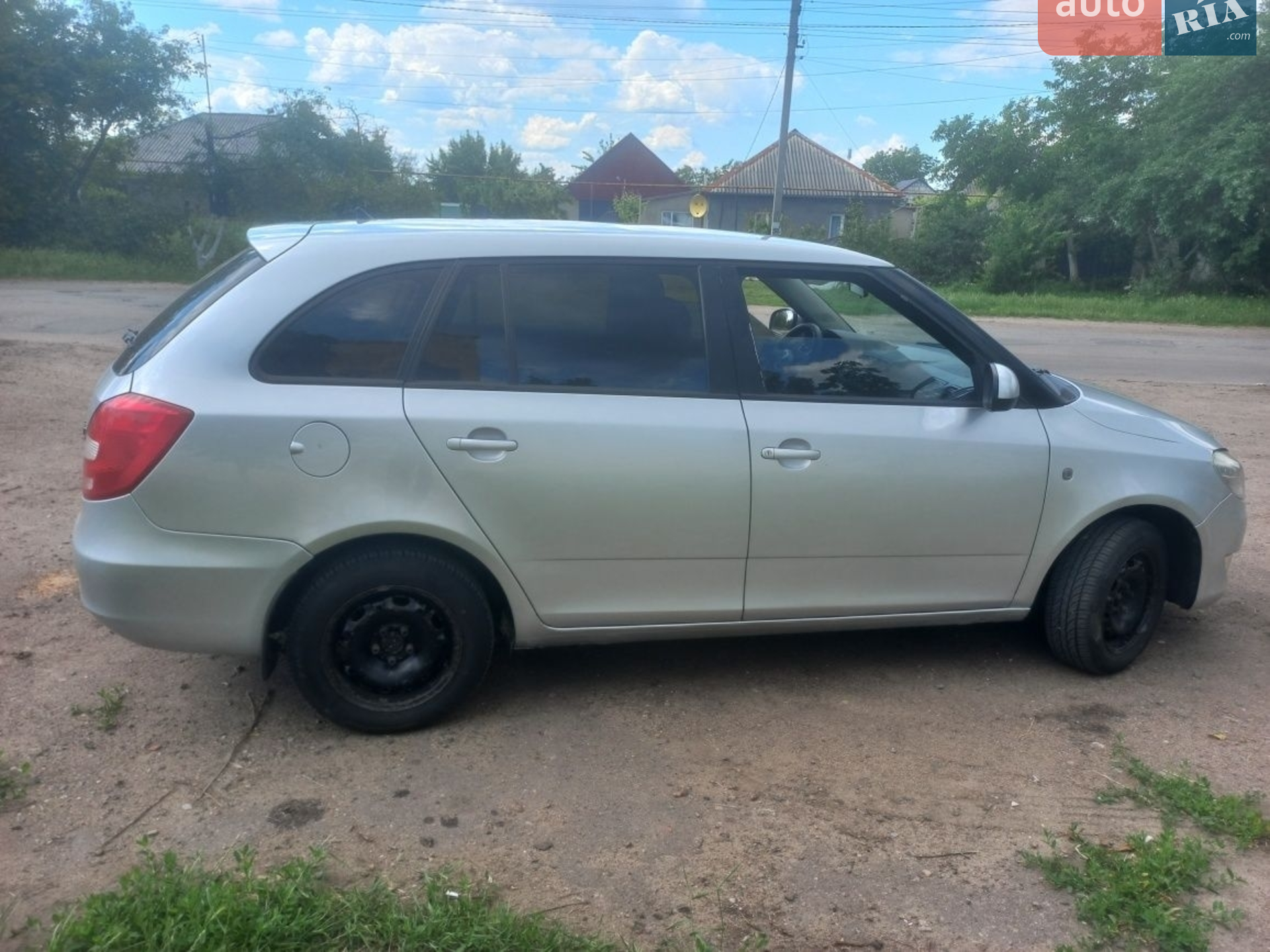 2012 Skoda Fabia - мініатюра 3