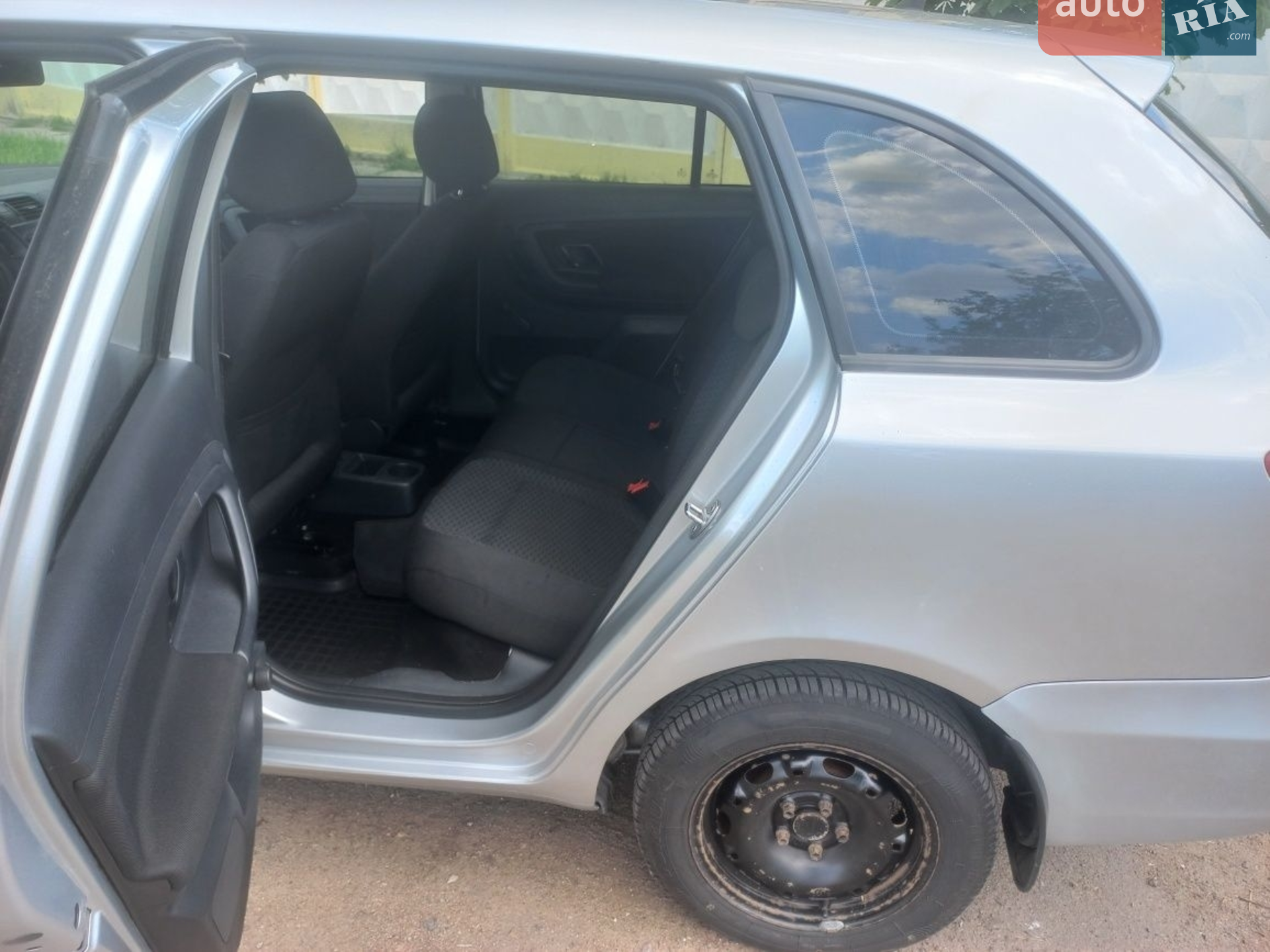 2012 Skoda Fabia - мініатюра 5