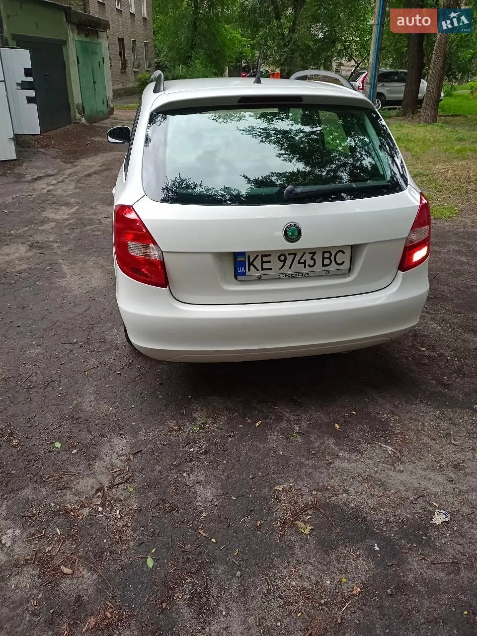 2011 Skoda Fabia - мініатюра 10