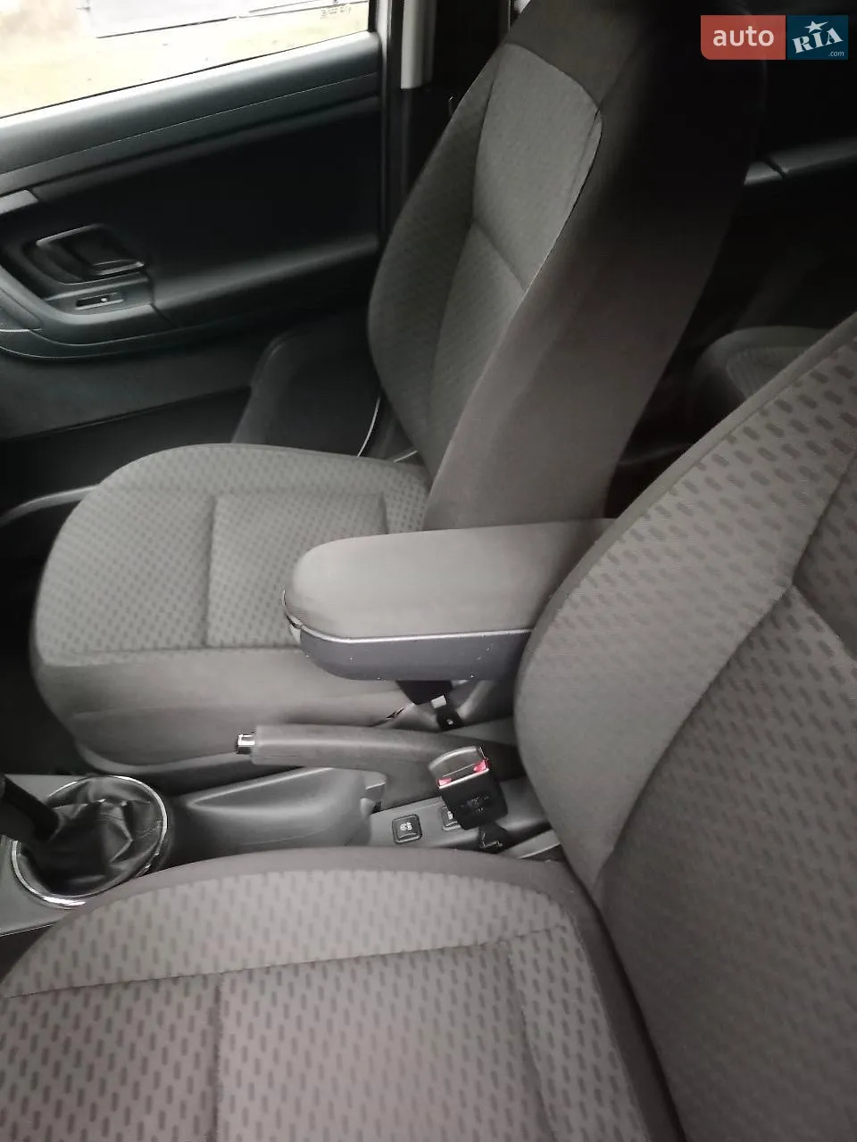 2011 Skoda Fabia - мініатюра 23