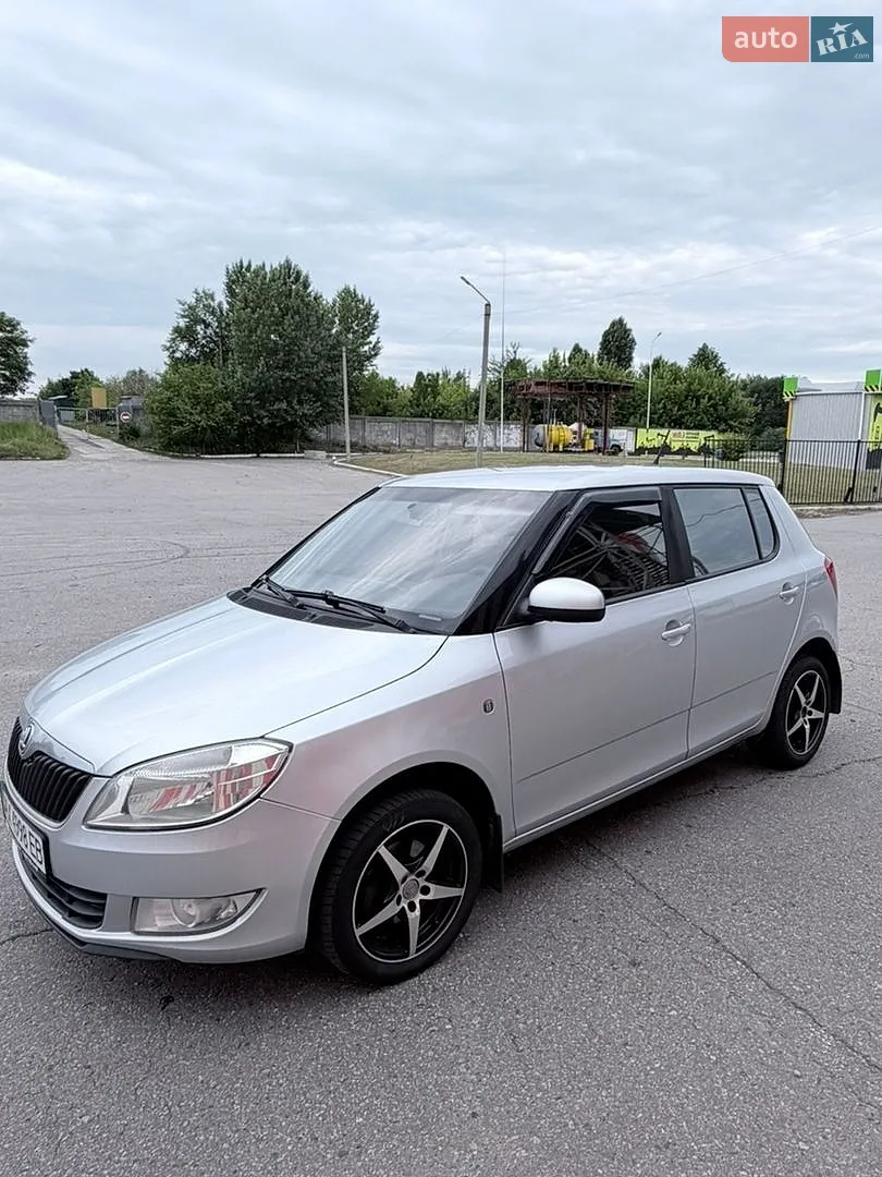 2013 Skoda Fabia - мініатюра 2