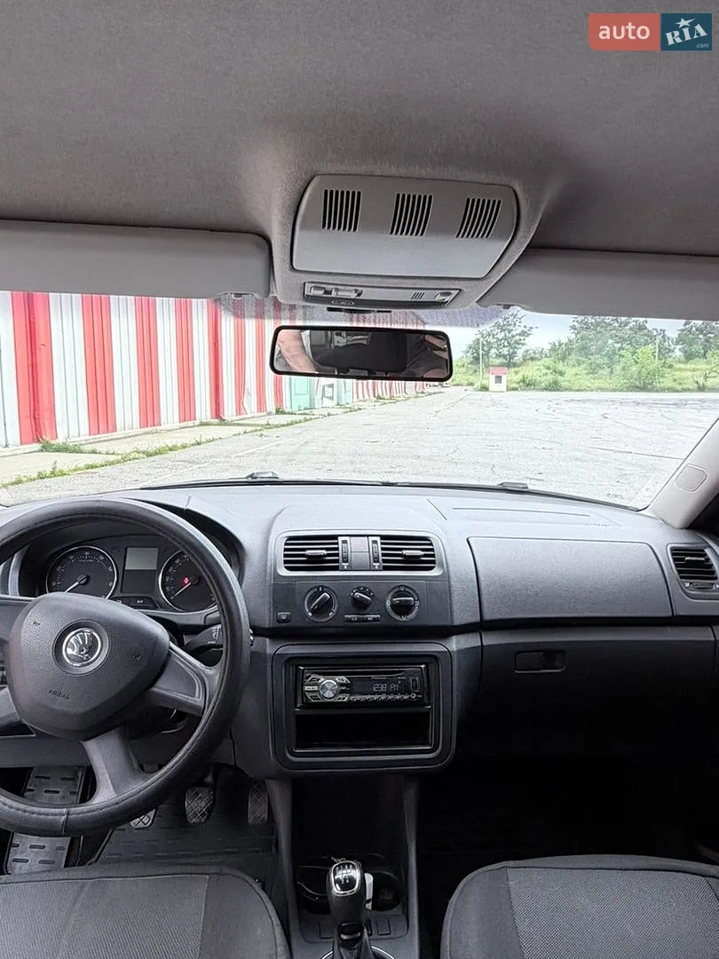2013 Skoda Fabia - мініатюра 12