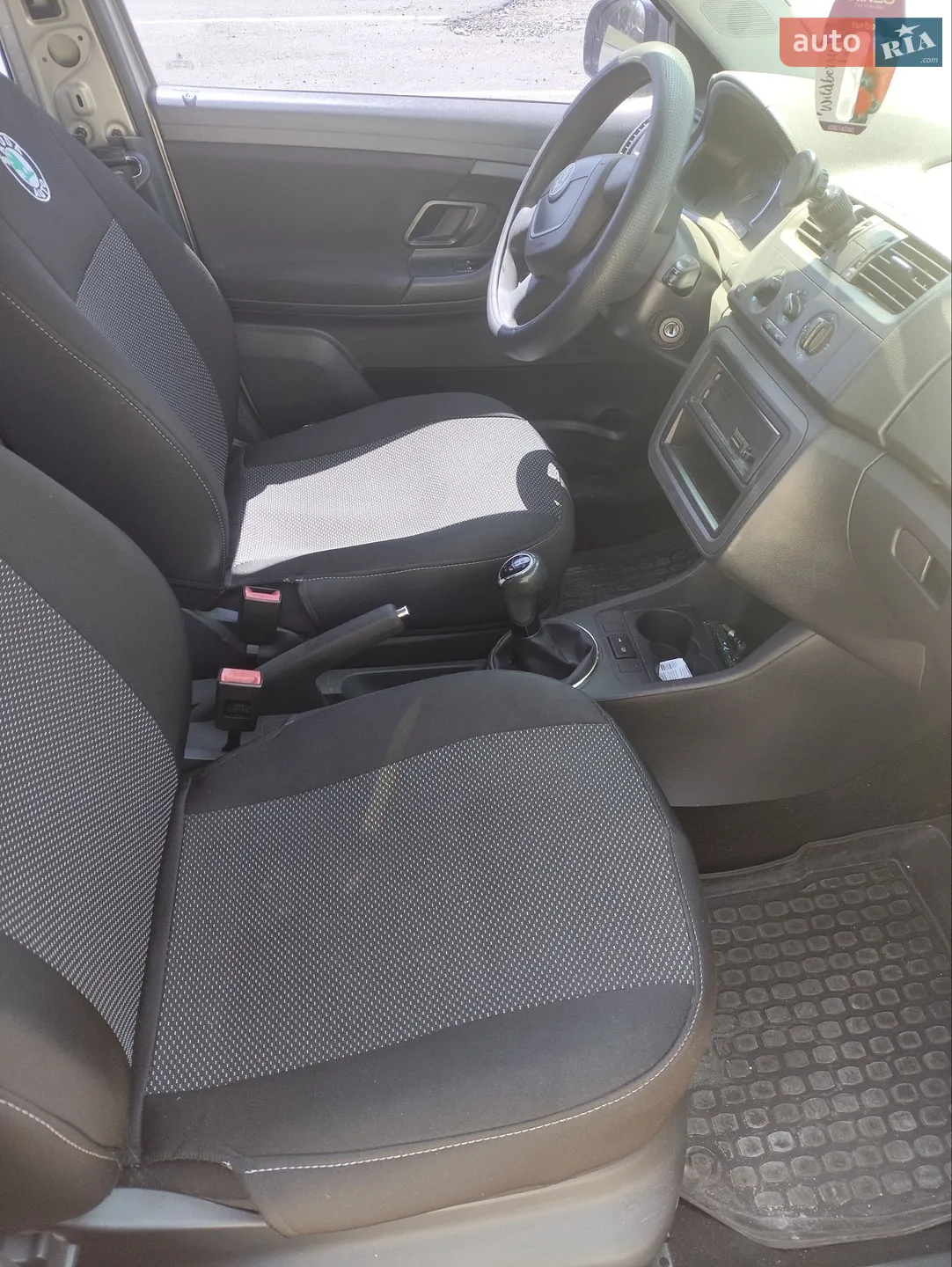 2012 Skoda Fabia - мініатюра 12