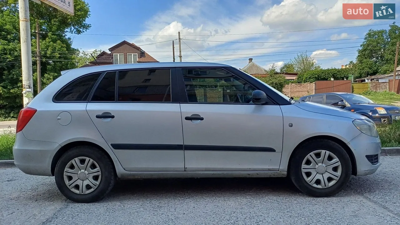 2012 Skoda Fabia - мініатюра 13