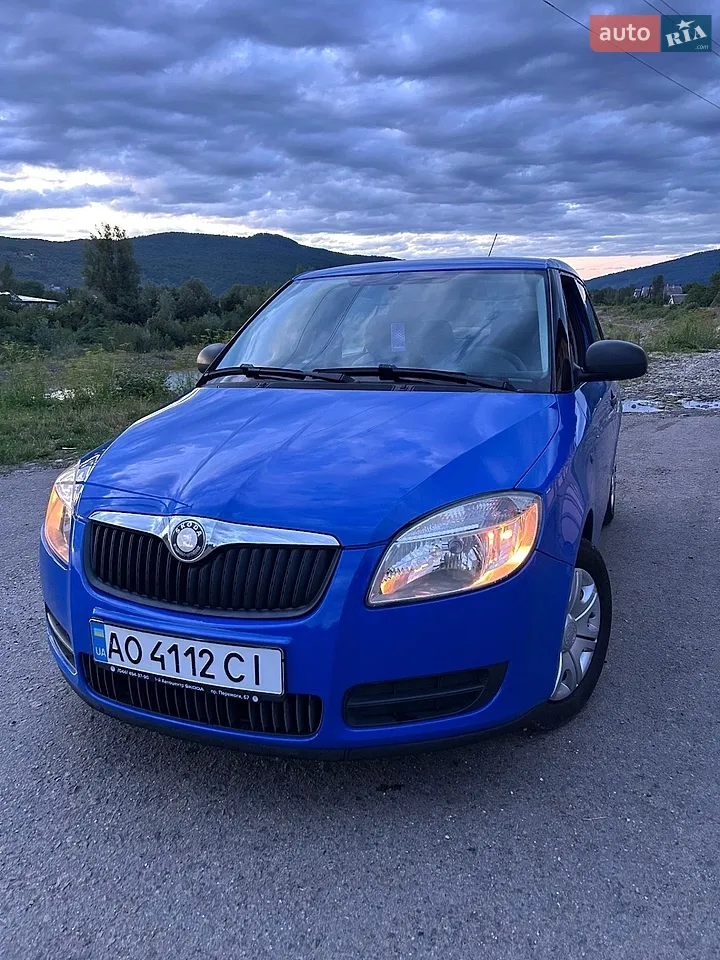 2010 Skoda Fabia - мініатюра 15