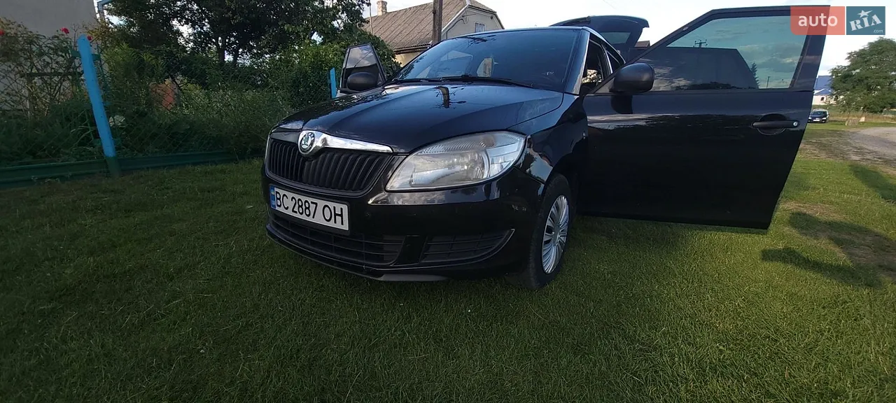 2011 Skoda Fabia - мініатюра 17