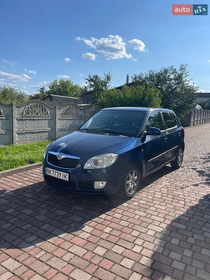 2010 Skoda Fabia - мініатюра 14