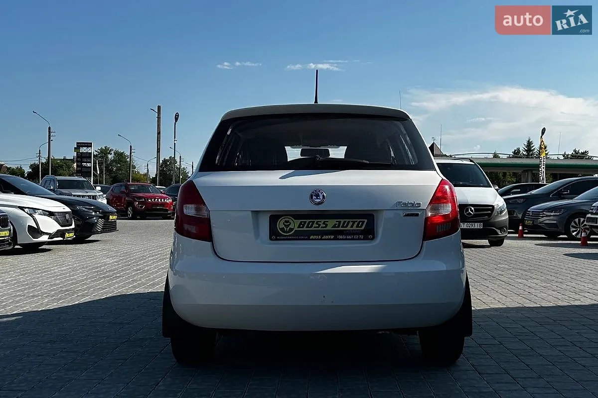 2012 Skoda Fabia - мініатюра 6
