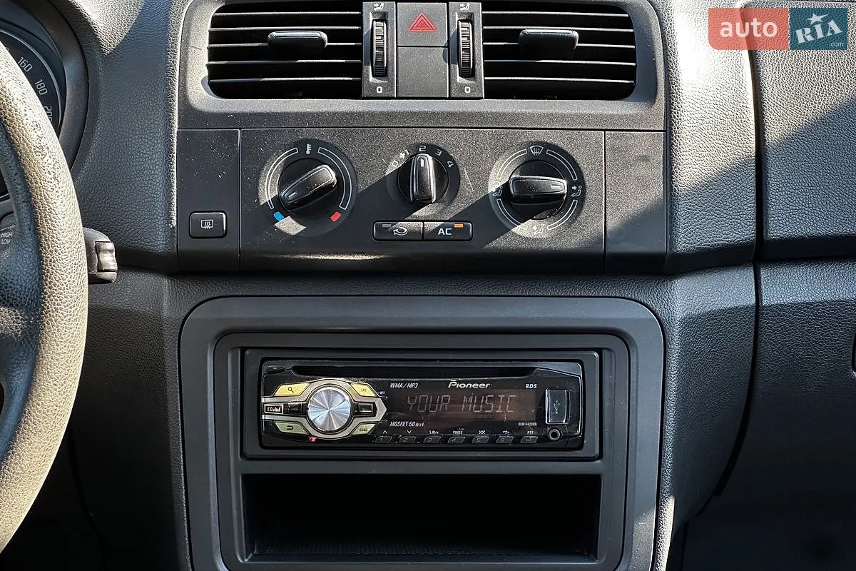 2012 Skoda Fabia - мініатюра 13