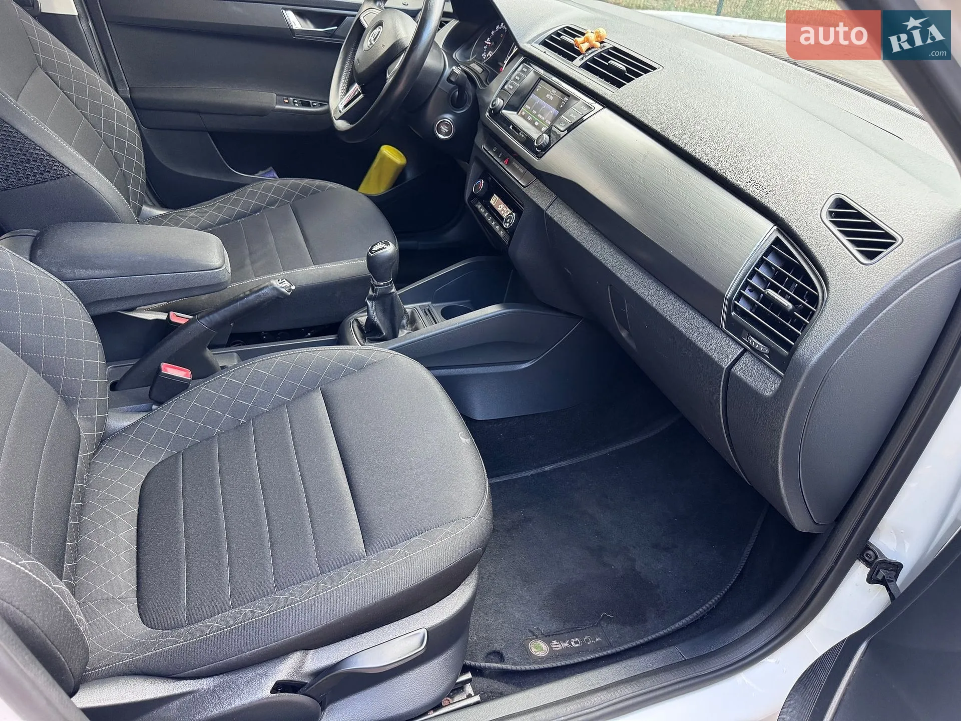 2015 Skoda Fabia - мініатюра 10