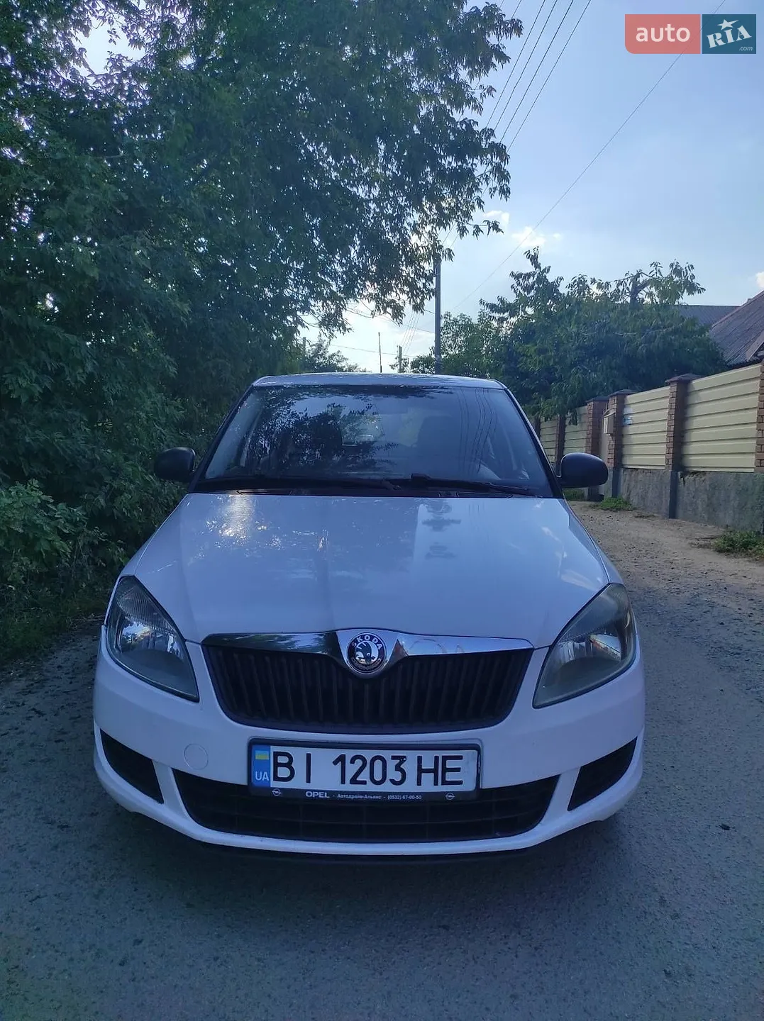 2010 Skoda Fabia - мініатюра 2