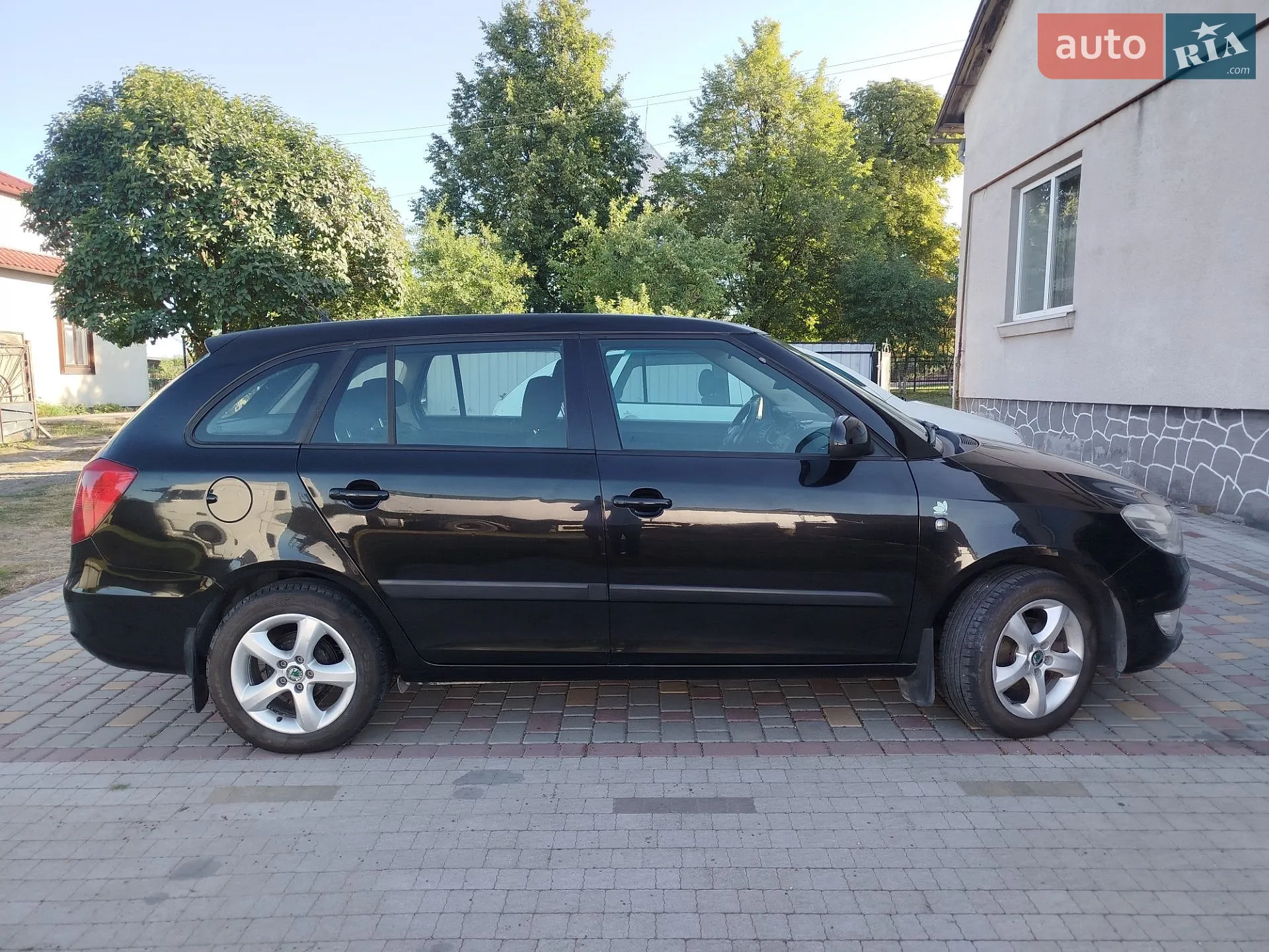 2011 Skoda Fabia - мініатюра 15