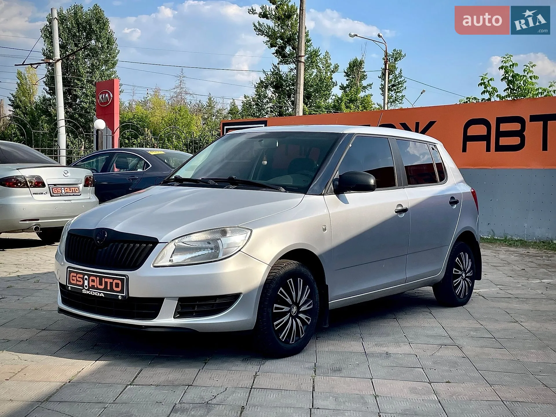 2012 Skoda Fabia - мініатюра 3