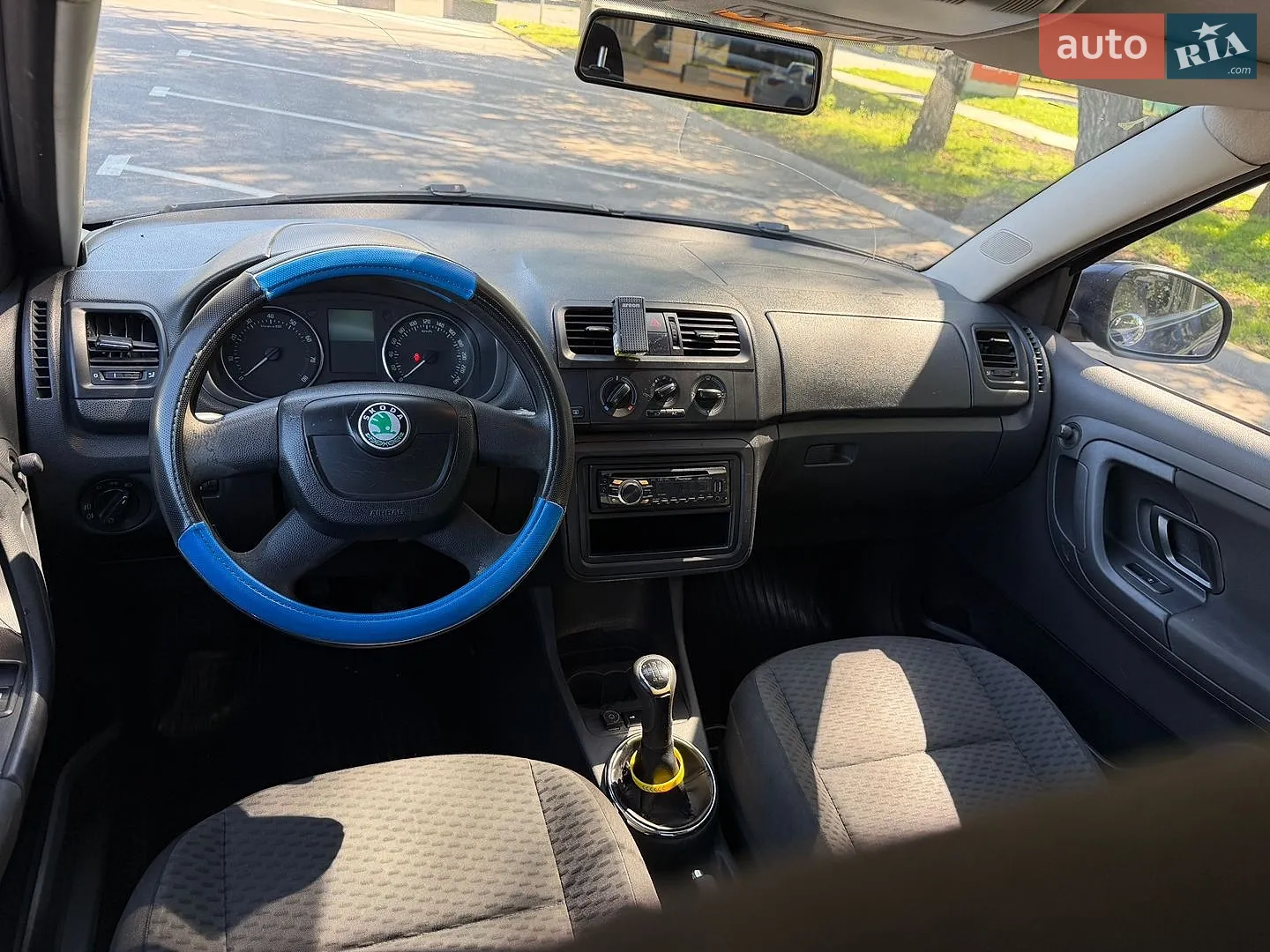 2011 Skoda Fabia - мініатюра 7
