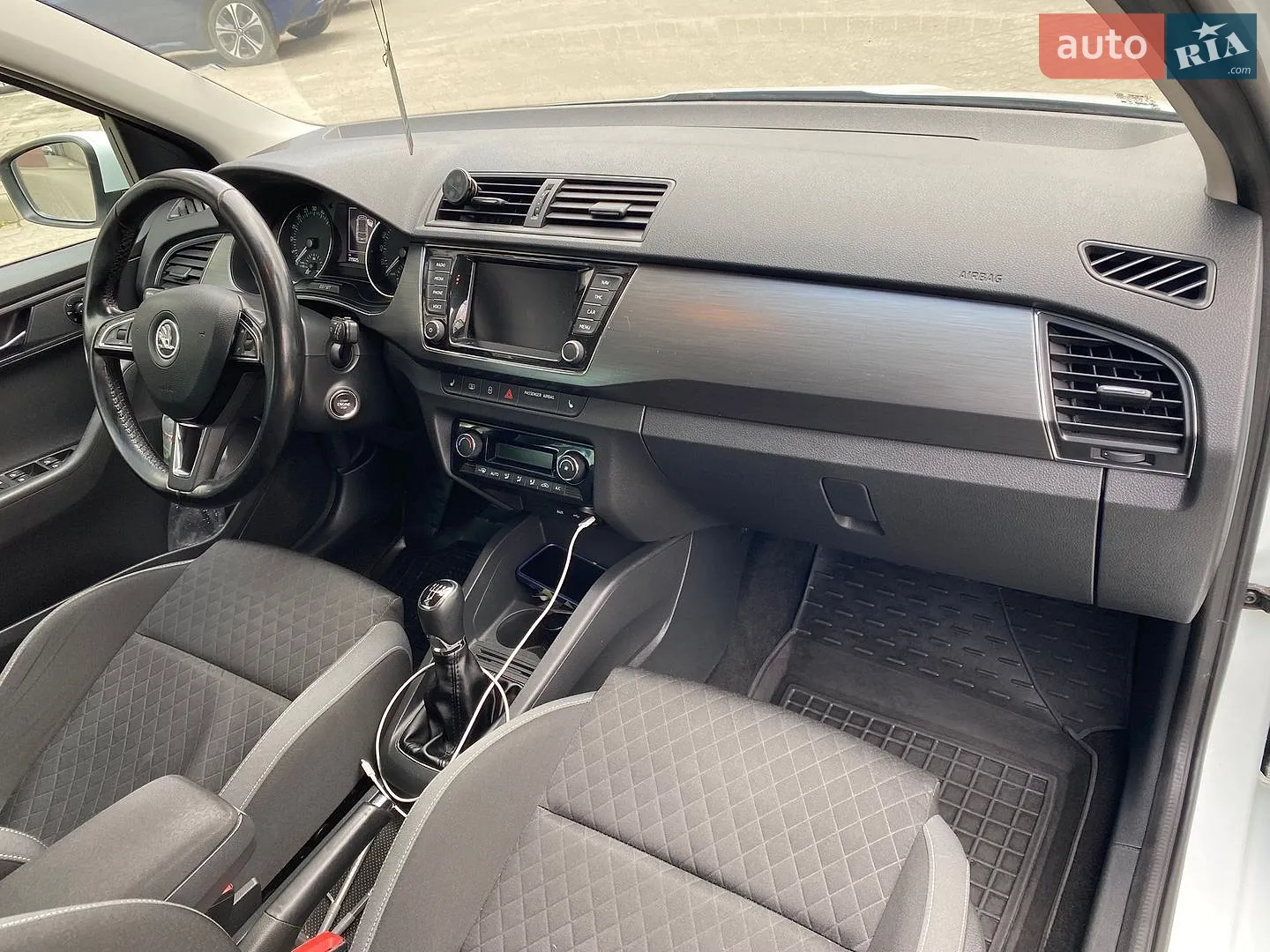 2015 Skoda Fabia - мініатюра 11