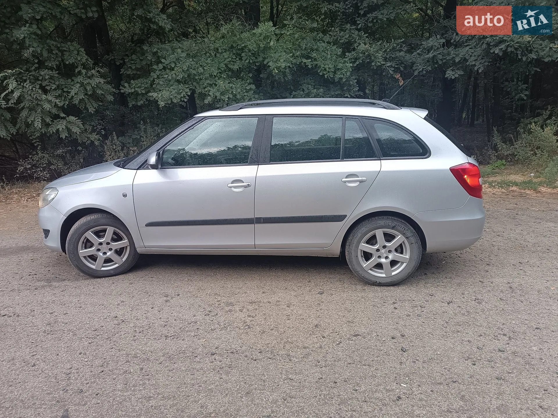 2010 Skoda Fabia - мініатюра 5