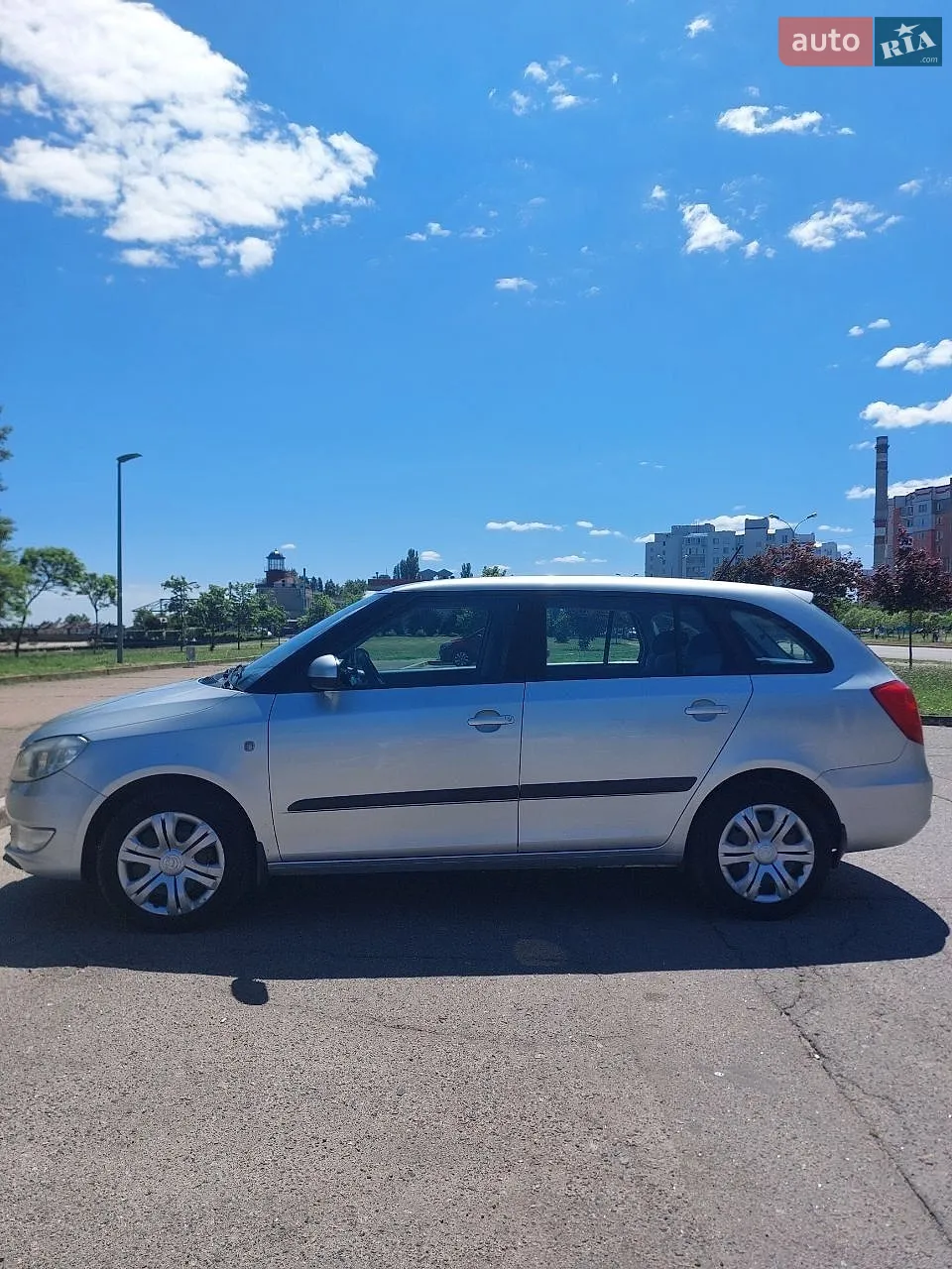 2013 Skoda Fabia - мініатюра 2