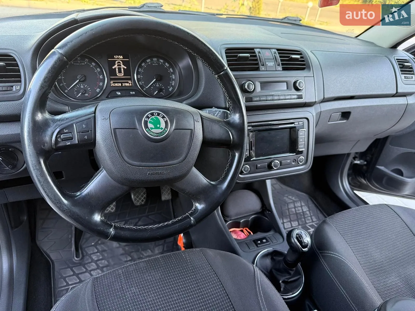2012 Skoda Fabia - мініатюра 6