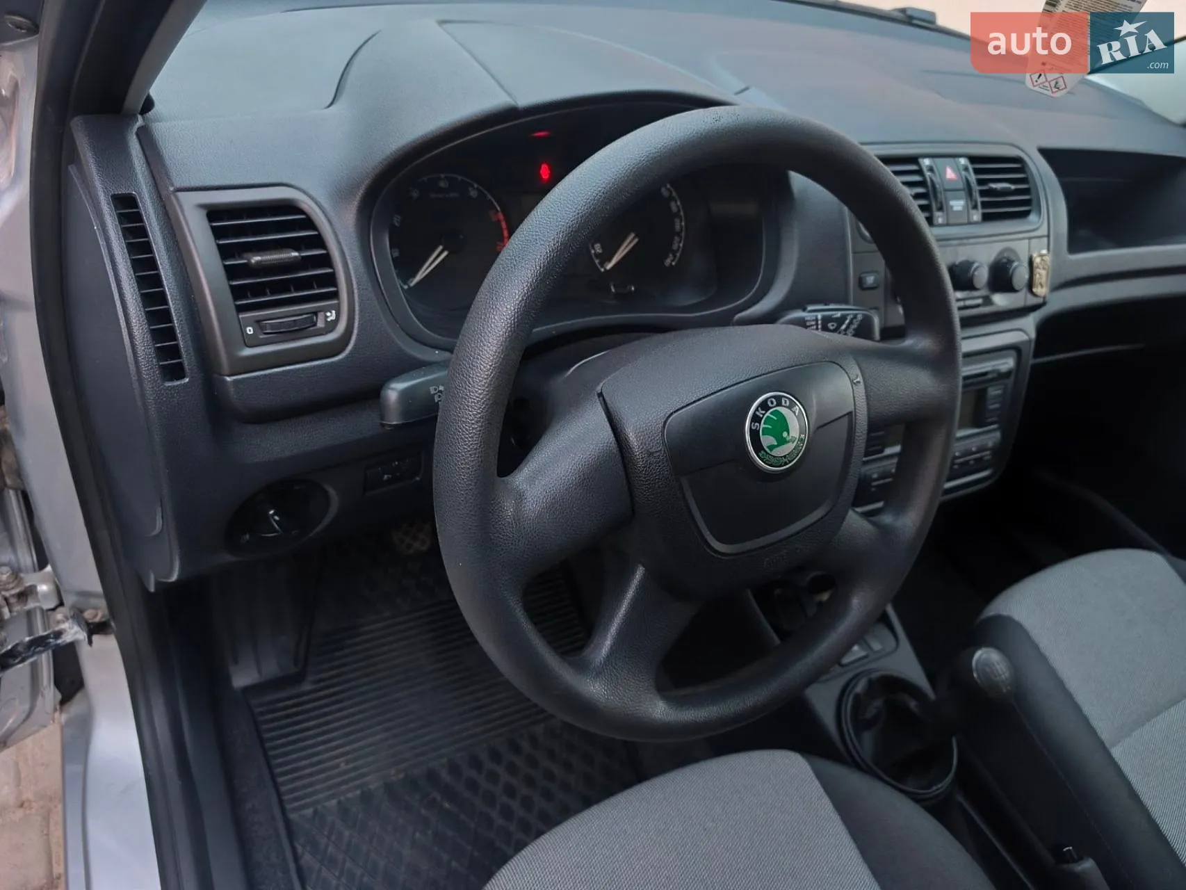 2010 Skoda Fabia - мініатюра 23