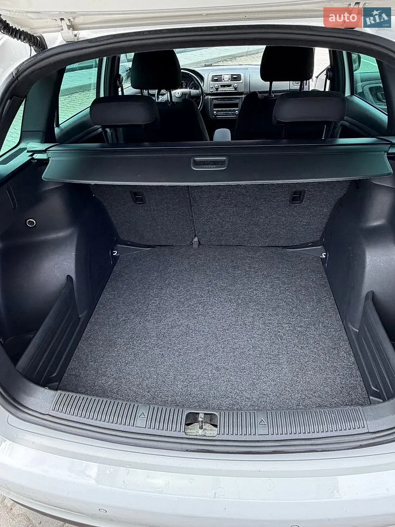 2010 Skoda Fabia - мініатюра 13