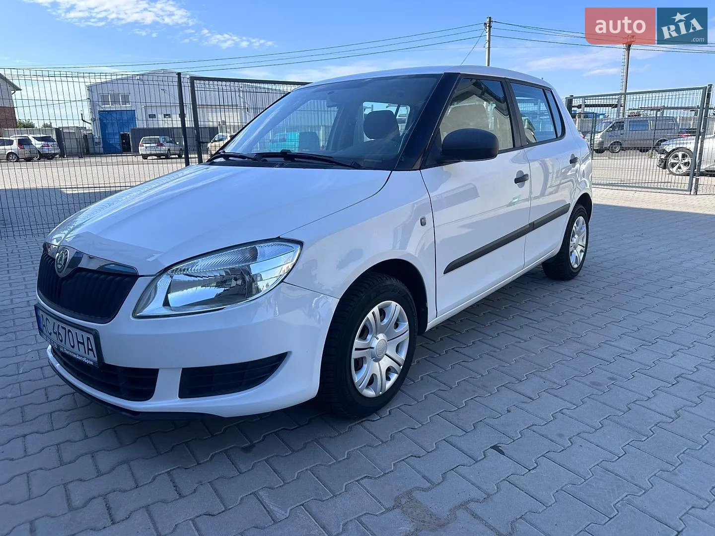 2010 Skoda Fabia - мініатюра 8