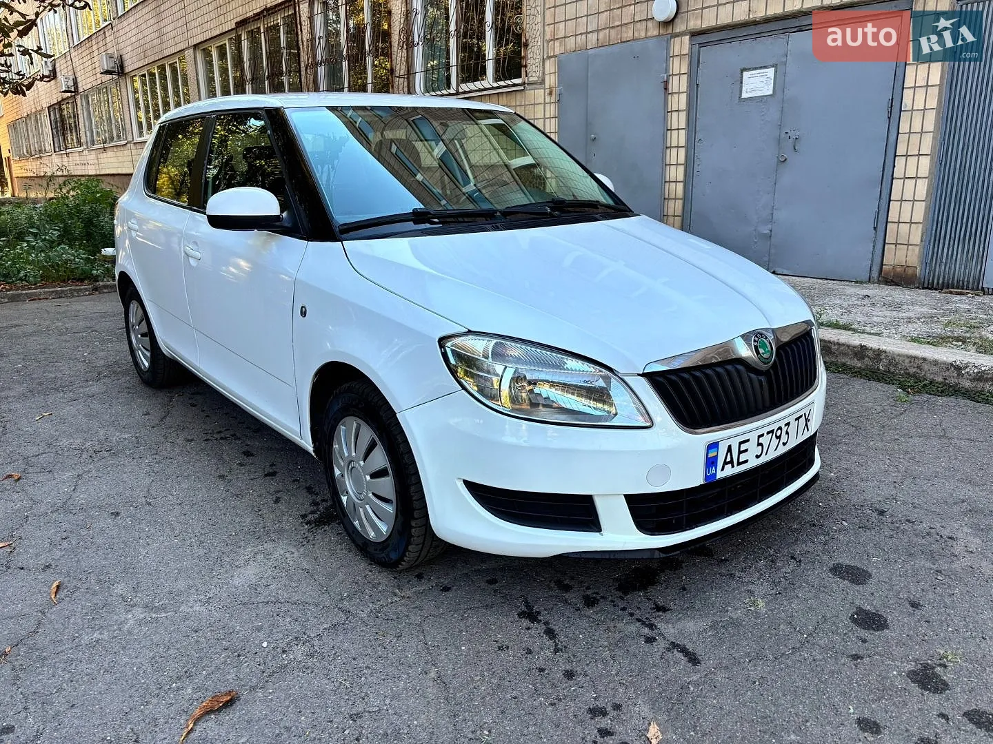 2012 Skoda Fabia - мініатюра 2
