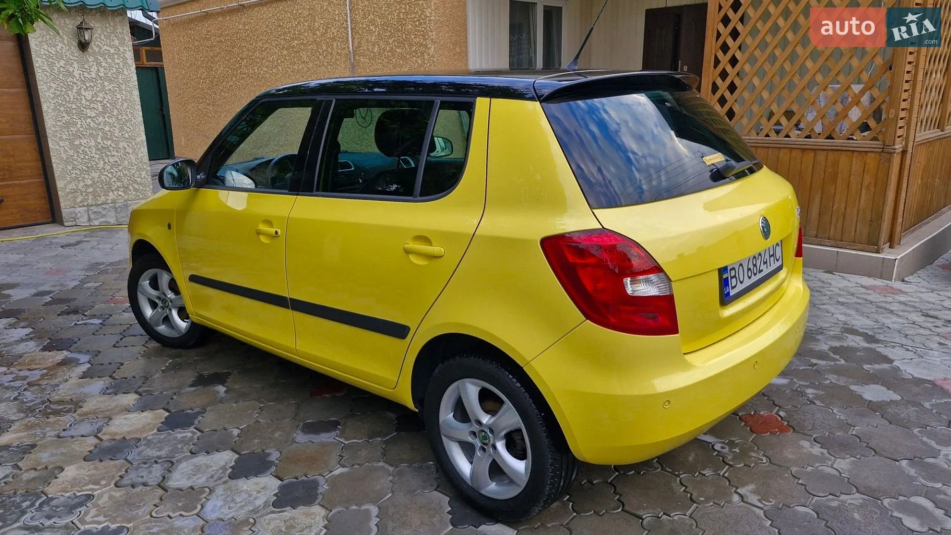 2010 Skoda Fabia - мініатюра 6
