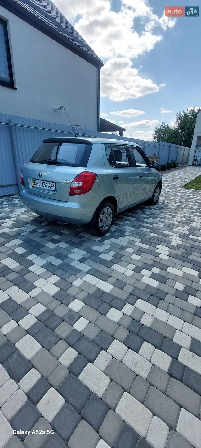 2010 Skoda Fabia - мініатюра 4