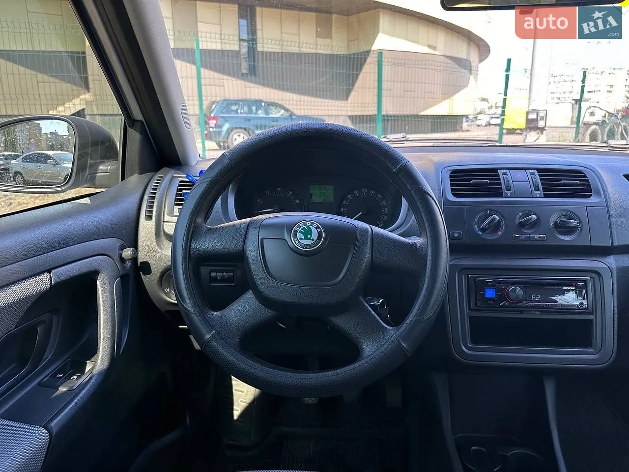 2012 Skoda Fabia - мініатюра 15