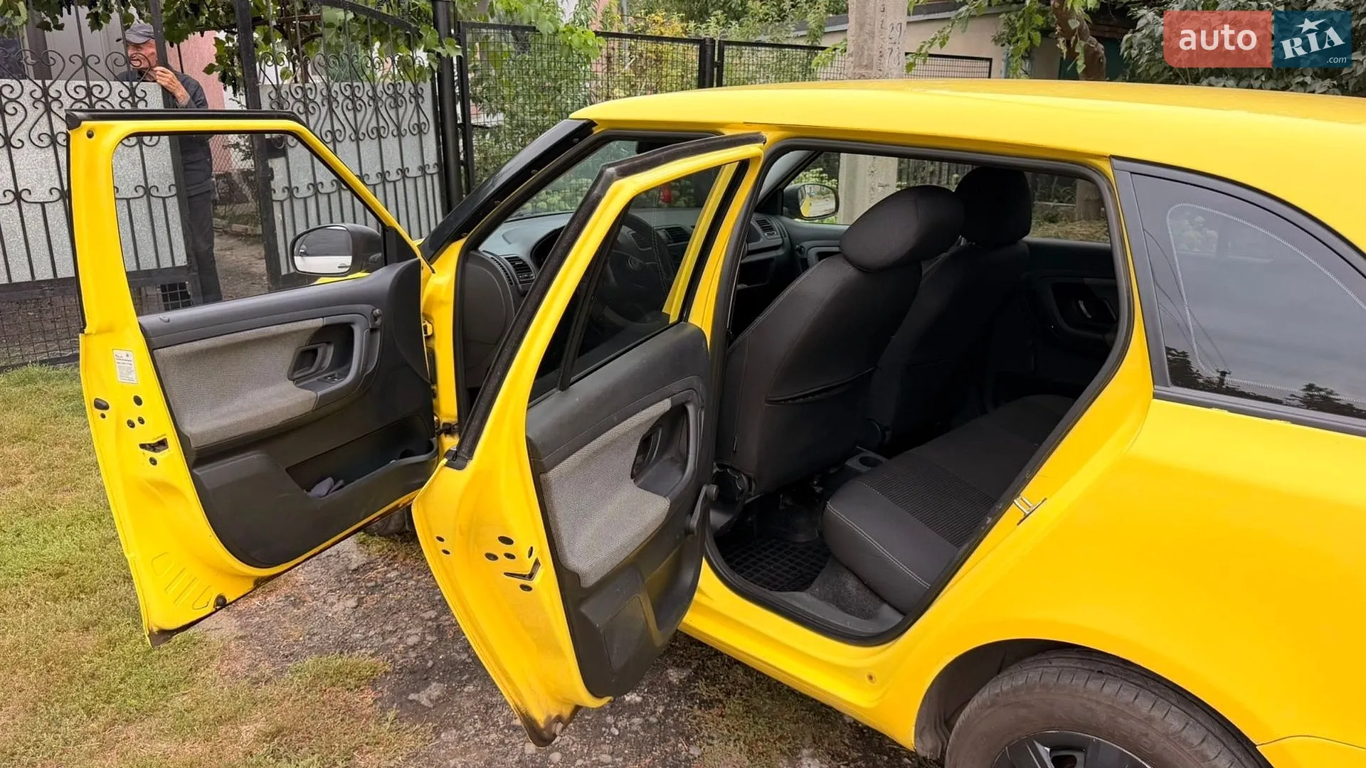 2011 Skoda Fabia - мініатюра 7