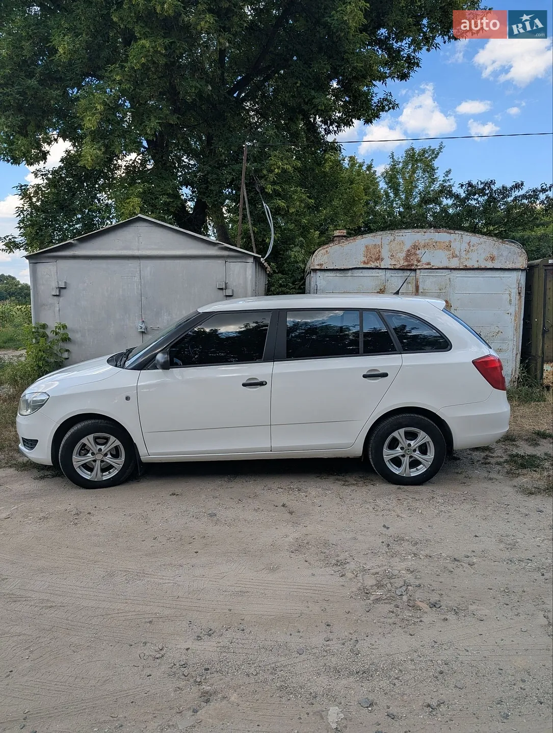 2010 Skoda Fabia - мініатюра 4