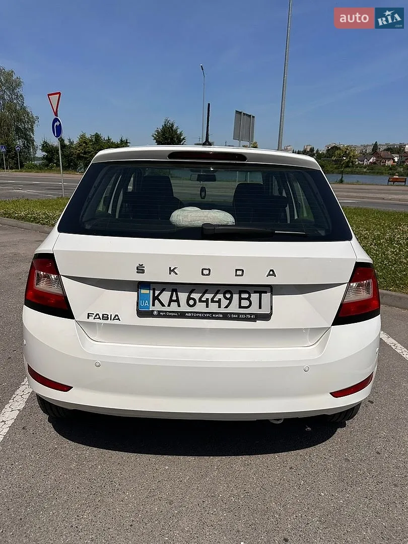 2020 Skoda Fabia - мініатюра 3