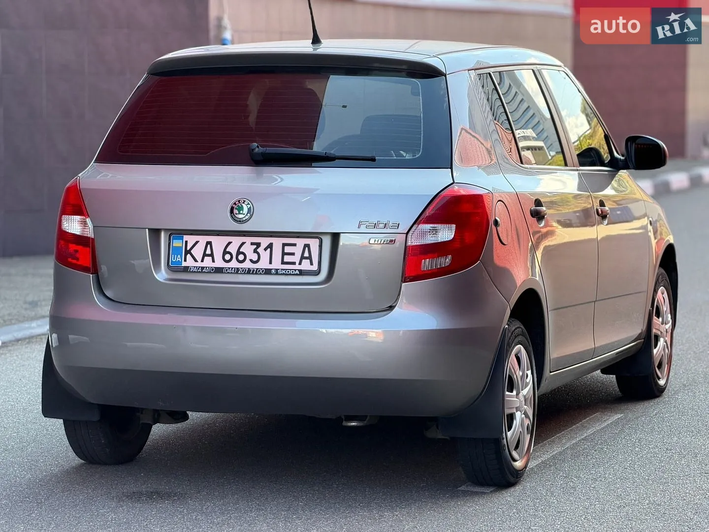 2011 Skoda Fabia - мініатюра 7
