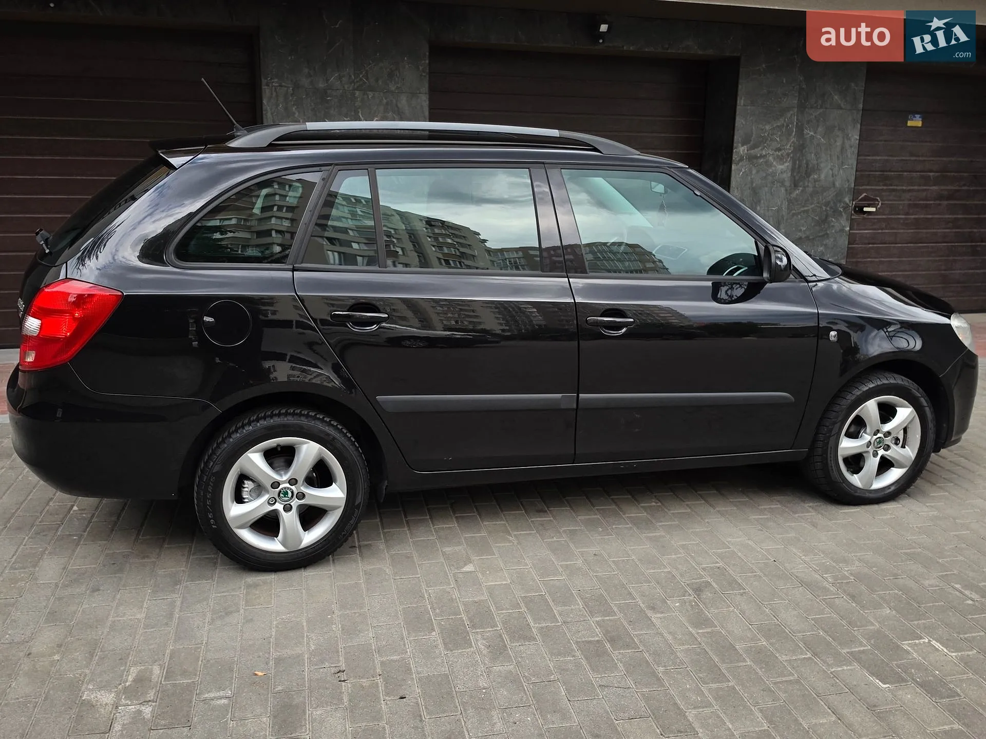 2011 Skoda Fabia - мініатюра 13