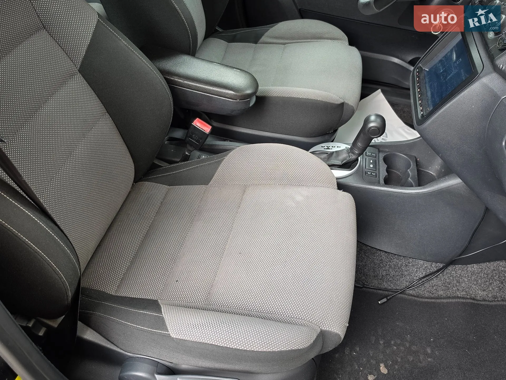 2011 Skoda Fabia - мініатюра 38
