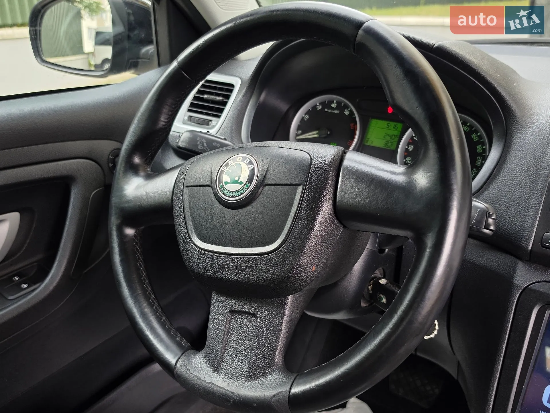 2011 Skoda Fabia - мініатюра 41
