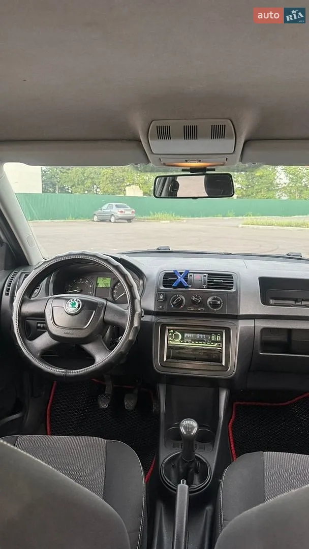 2010 Skoda Fabia - мініатюра 14