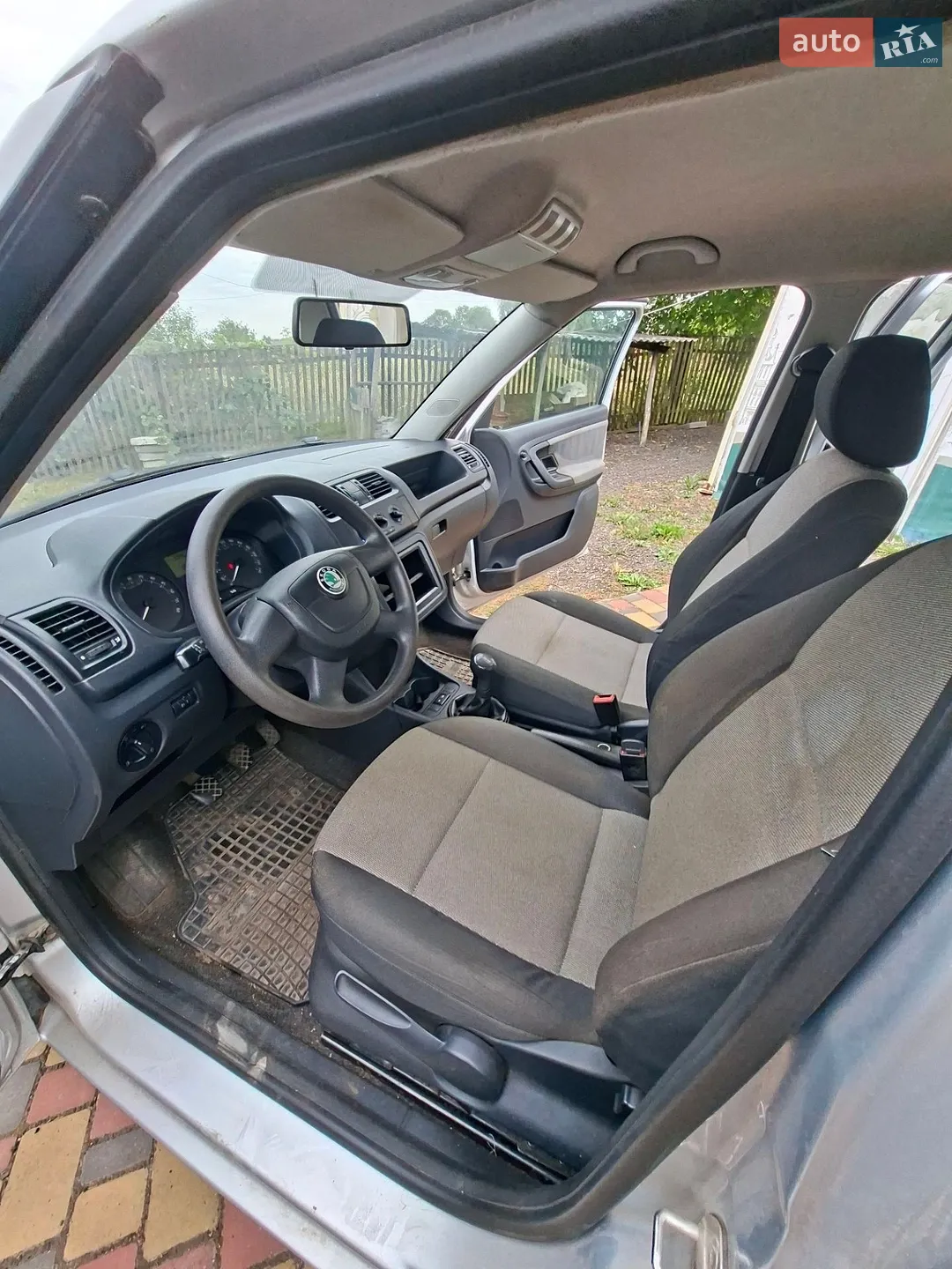 2011 Skoda Fabia - мініатюра 12
